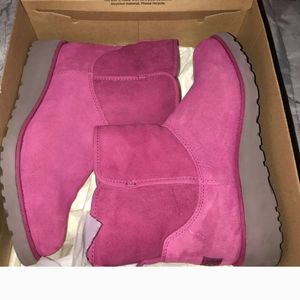 Ugg W Kristin Fuchsia Suede Bootie, 9M